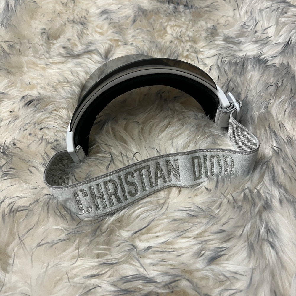 Dior visor - Picture 2 of 3